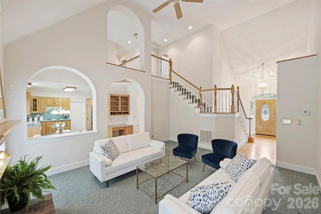 144 Pin Oak Lane, Mooresville, NC 28117