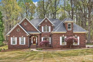 144 Pin Oak Lane, Mooresville, NC 28117