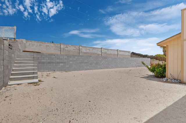 485 Wagon Train Drive SE, Rio Rancho, NM 87124