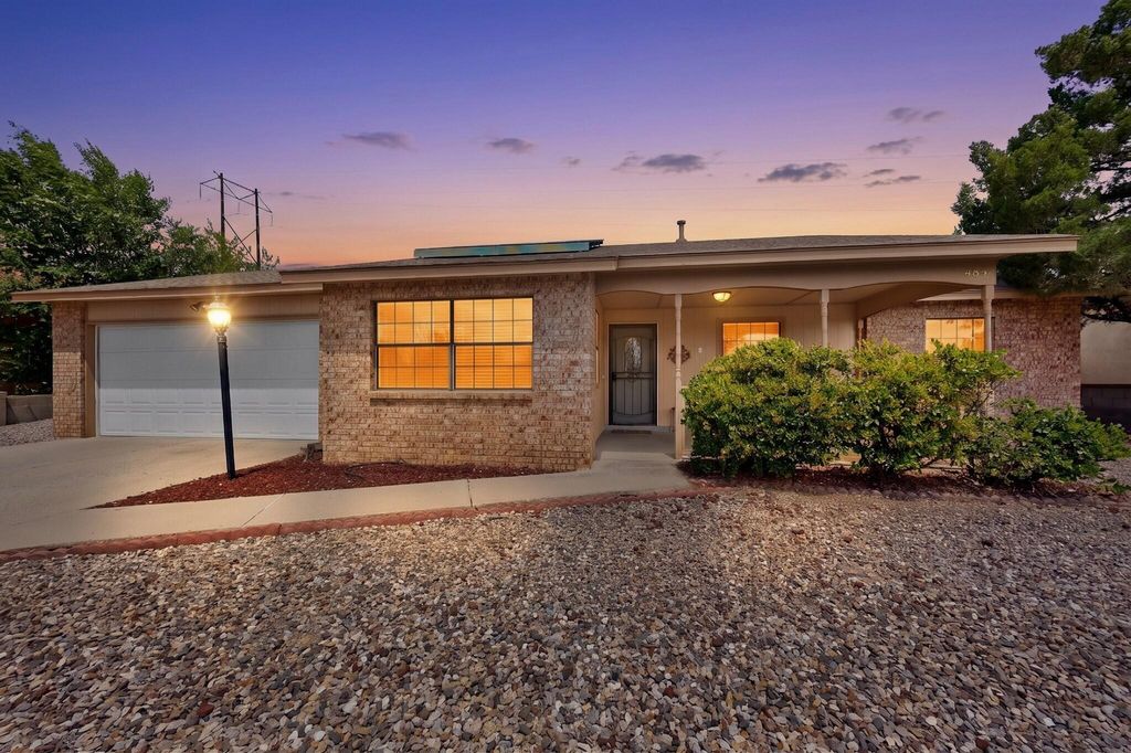 485 Wagon Train Drive SE, Rio Rancho, NM 87124