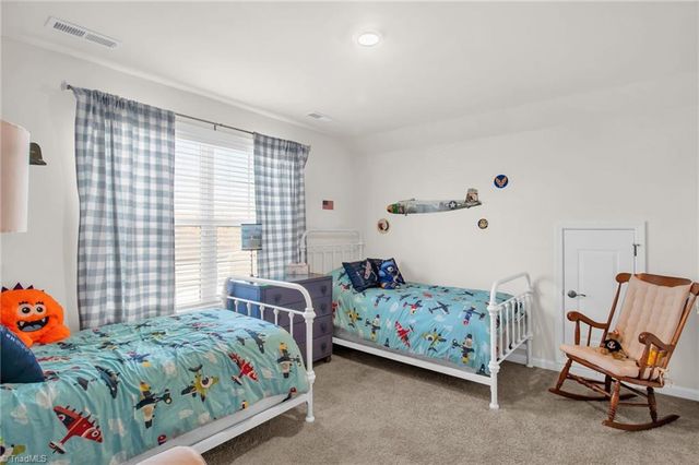 5333 Quartz Avenue, Clemmons, NC 27012