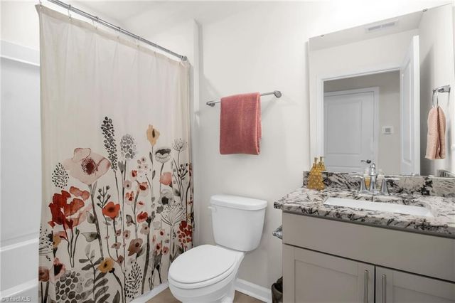 5333 Quartz Avenue, Clemmons, NC 27012