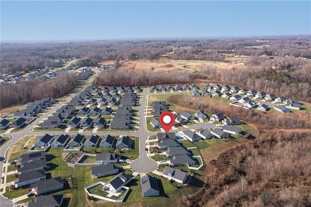 5333 Quartz Avenue, Clemmons, NC 27012