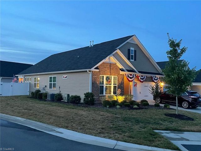 5333 Quartz Avenue, Clemmons, NC 27012