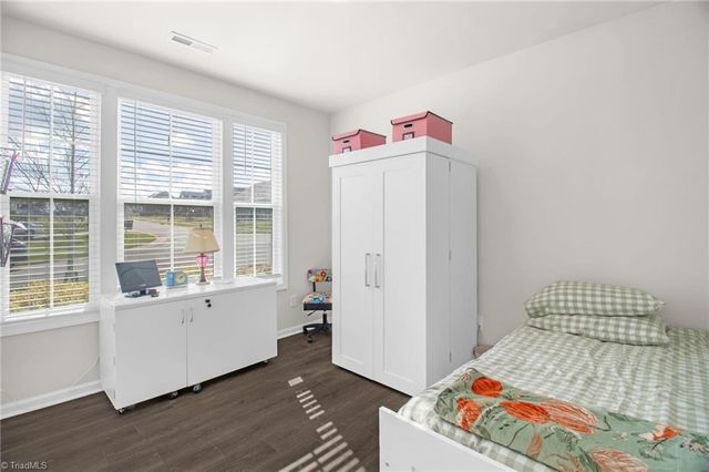 5333 Quartz Avenue, Clemmons, NC 27012