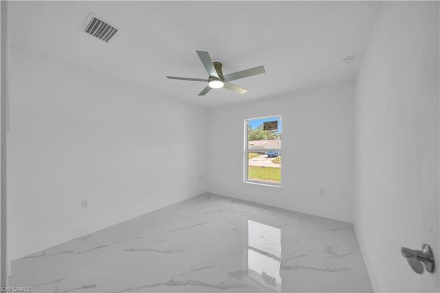 1023 Pilgrim ST E, Lehigh Acres, FL 33974