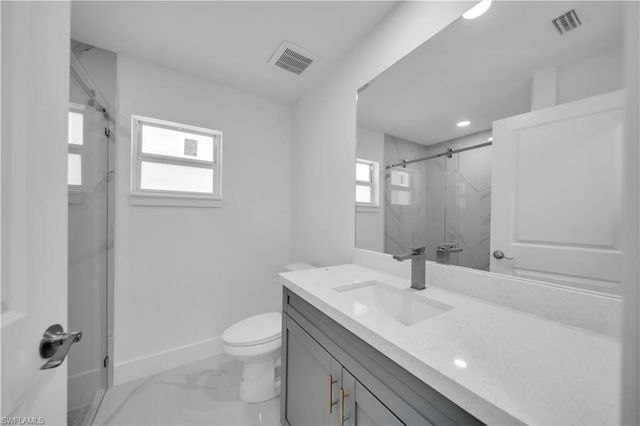 1023 Pilgrim ST E, Lehigh Acres, FL 33974