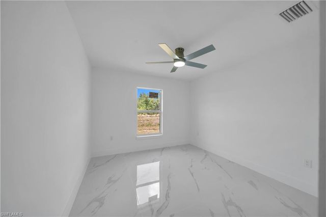 1023 Pilgrim ST E, Lehigh Acres, FL 33974