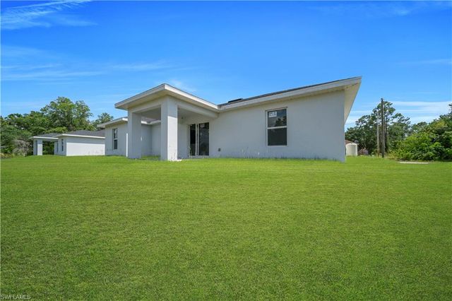 1023 Pilgrim ST E, Lehigh Acres, FL 33974