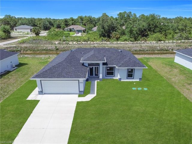 1023 Pilgrim ST E, Lehigh Acres, FL 33974