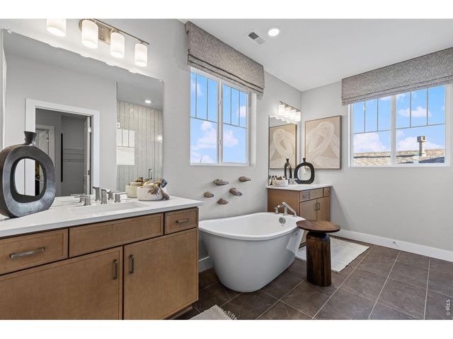 202 Sugar Beet Ln, Berthoud, CO 80513