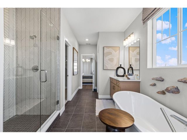 202 Sugar Beet Ln, Berthoud, CO 80513