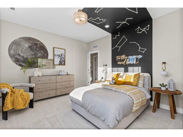 202 Sugar Beet Ln, Berthoud, CO 80513