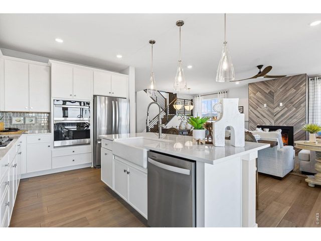 202 Sugar Beet Ln, Berthoud, CO 80513