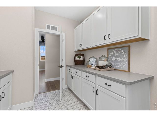 202 Sugar Beet Ln, Berthoud, CO 80513