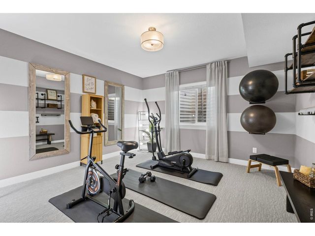 202 Sugar Beet Ln, Berthoud, CO 80513