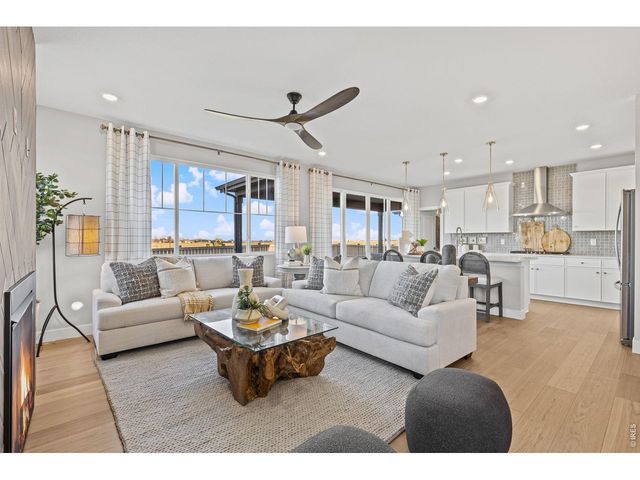 202 Sugar Beet Ln, Berthoud, CO 80513