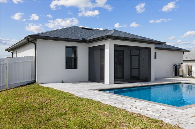 3921 NW 40TH LANE, Cape Coral, FL 33993