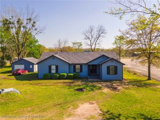 610 Shawntel Smith Boulevard, Muldrow, OK 74948
