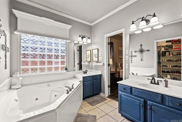 1840 John Bryant Drive, Conway, AR 72034