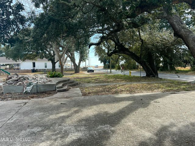 162 Tegarden Road, Gulfport, MS 39507