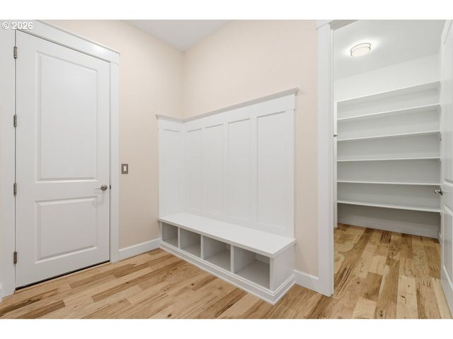 18511 Ne 26TH Dr, Vancouver, WA 98684