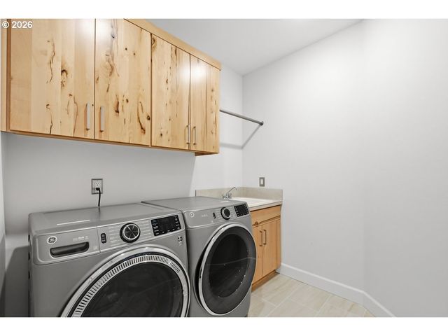 18511 Ne 26TH Dr, Vancouver, WA 98684