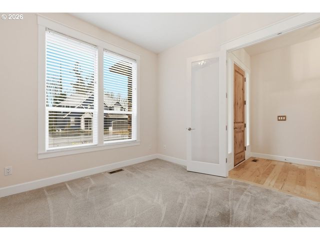 18511 Ne 26TH Dr, Vancouver, WA 98684