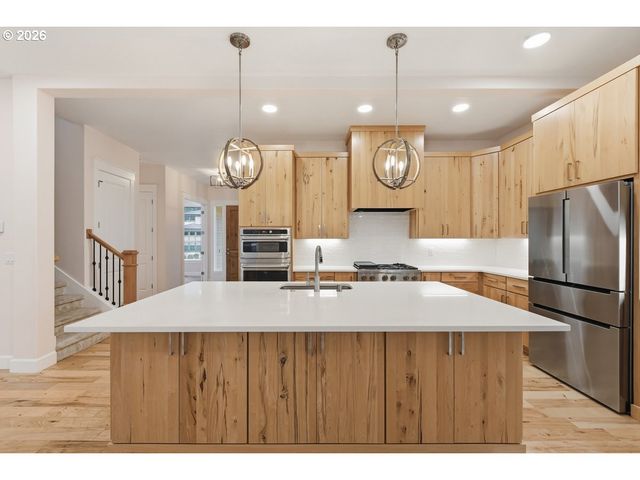 18511 Ne 26TH Dr, Vancouver, WA 98684