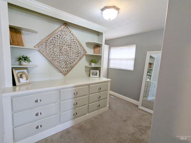 8709 W Ben Ct, Boise, ID 83714