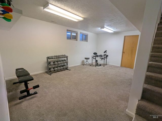 8709 W Ben Ct, Boise, ID 83714