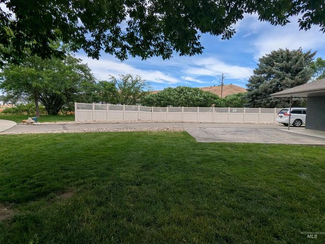 8709 W Ben Ct, Boise, ID 83714
