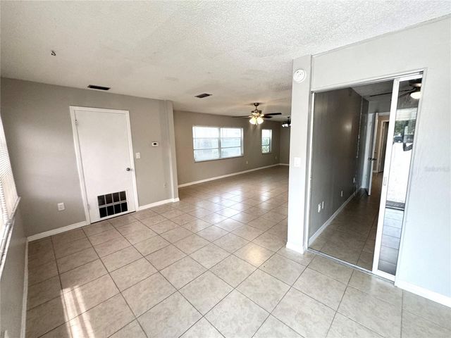 5060 76TH AVENUE N 112, Pinellas Park, FL 33781