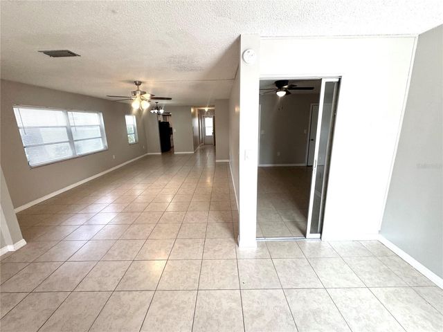 5060 76TH AVENUE N 112, Pinellas Park, FL 33781