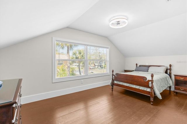 418 E ORANGE STREET, Tarpon Springs, FL 34689