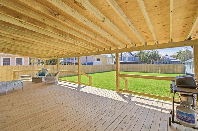 418 E ORANGE STREET, Tarpon Springs, FL 34689