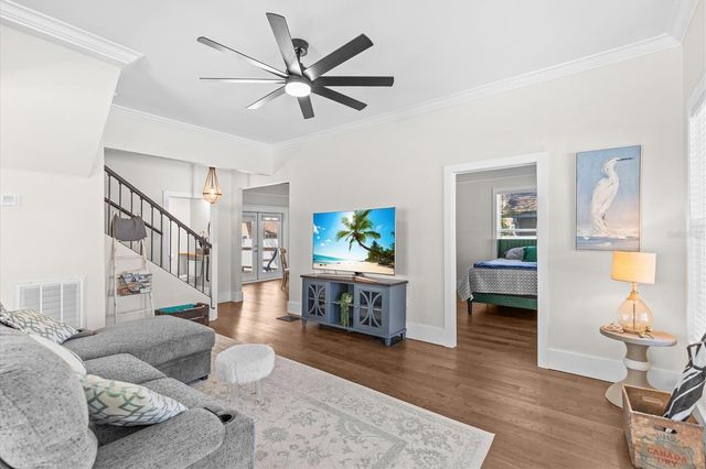 418 E ORANGE STREET, Tarpon Springs, FL 34689