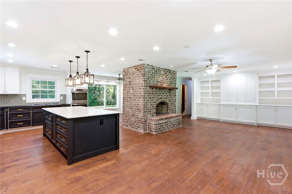 Image 10 of property listing at 12 Fallowfield Drive, Savannah, GA 31406