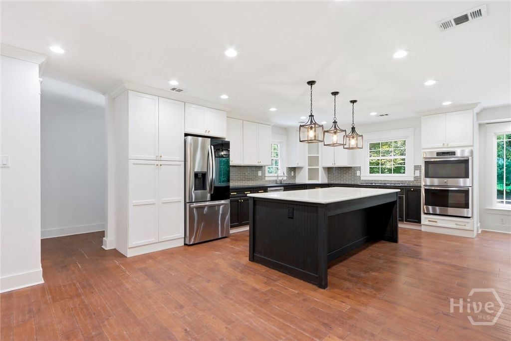 Image 13 of property listing at 12 Fallowfield Drive, Savannah, GA 31406