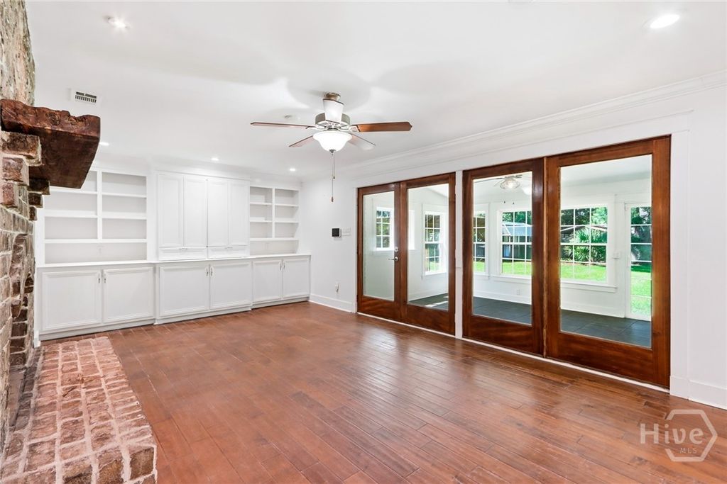 Image 18 of property listing at 12 Fallowfield Drive, Savannah, GA 31406