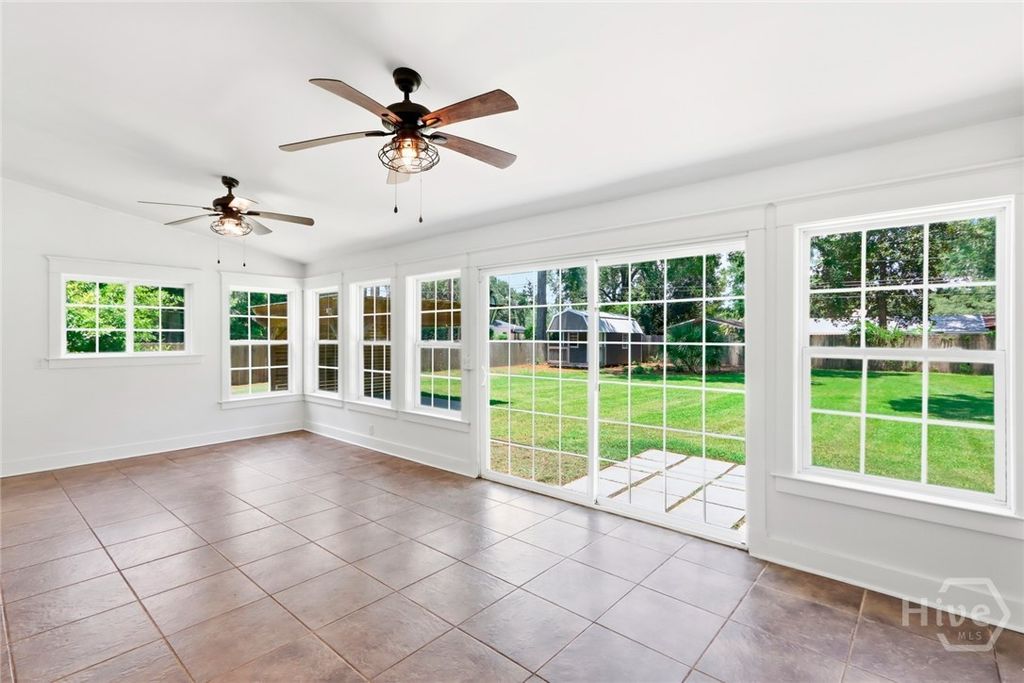 Image 20 of property listing at 12 Fallowfield Drive, Savannah, GA 31406