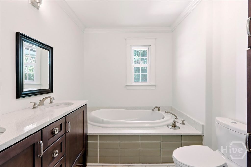 Image 30 of property listing at 12 Fallowfield Drive, Savannah, GA 31406