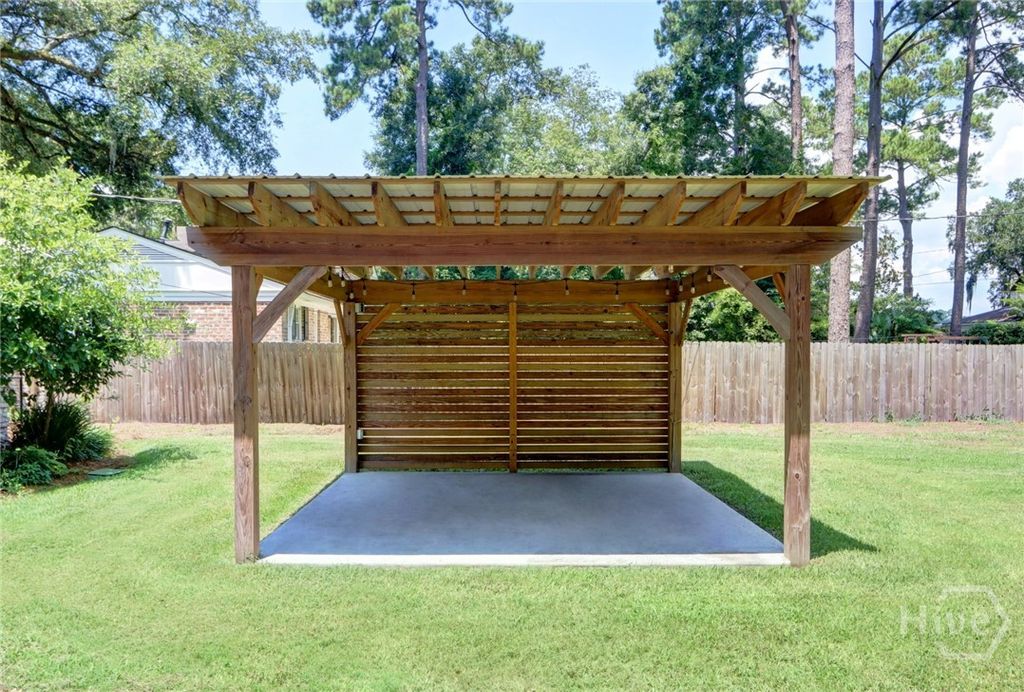 Image 42 of property listing at 12 Fallowfield Drive, Savannah, GA 31406