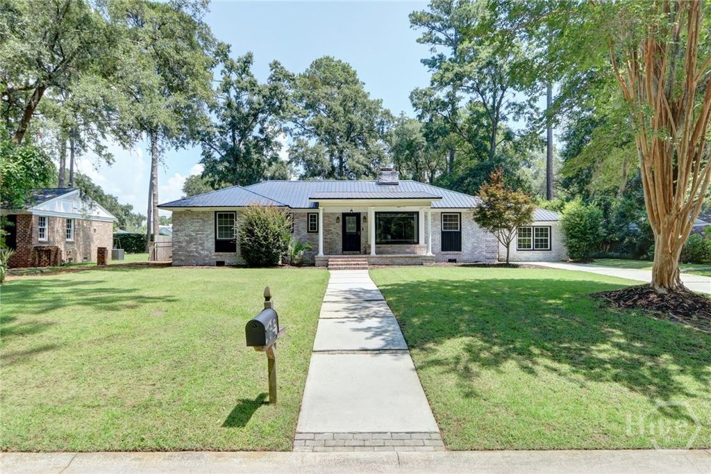 Image 5 of property listing at 12 Fallowfield Drive, Savannah, GA 31406