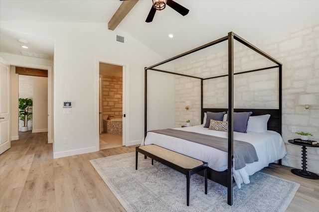 312 Rancho Grande DR, Wimberley, TX 78676