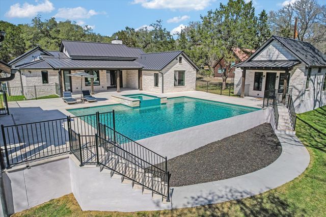 312 Rancho Grande DR, Wimberley, TX 78676