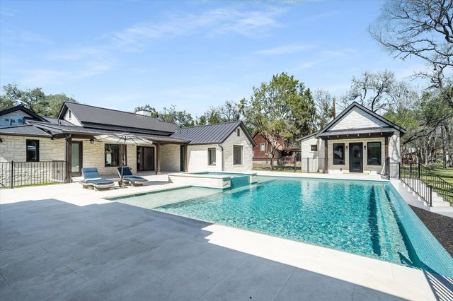 312 Rancho Grande DR, Wimberley, TX 78676