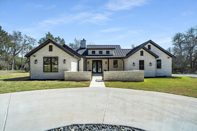 312 Rancho Grande DR, Wimberley, TX 78676