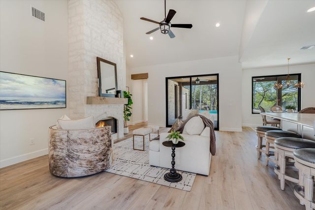 312 Rancho Grande DR, Wimberley, TX 78676