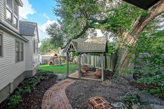 2221 Olive St, Baton Rouge, LA 70806